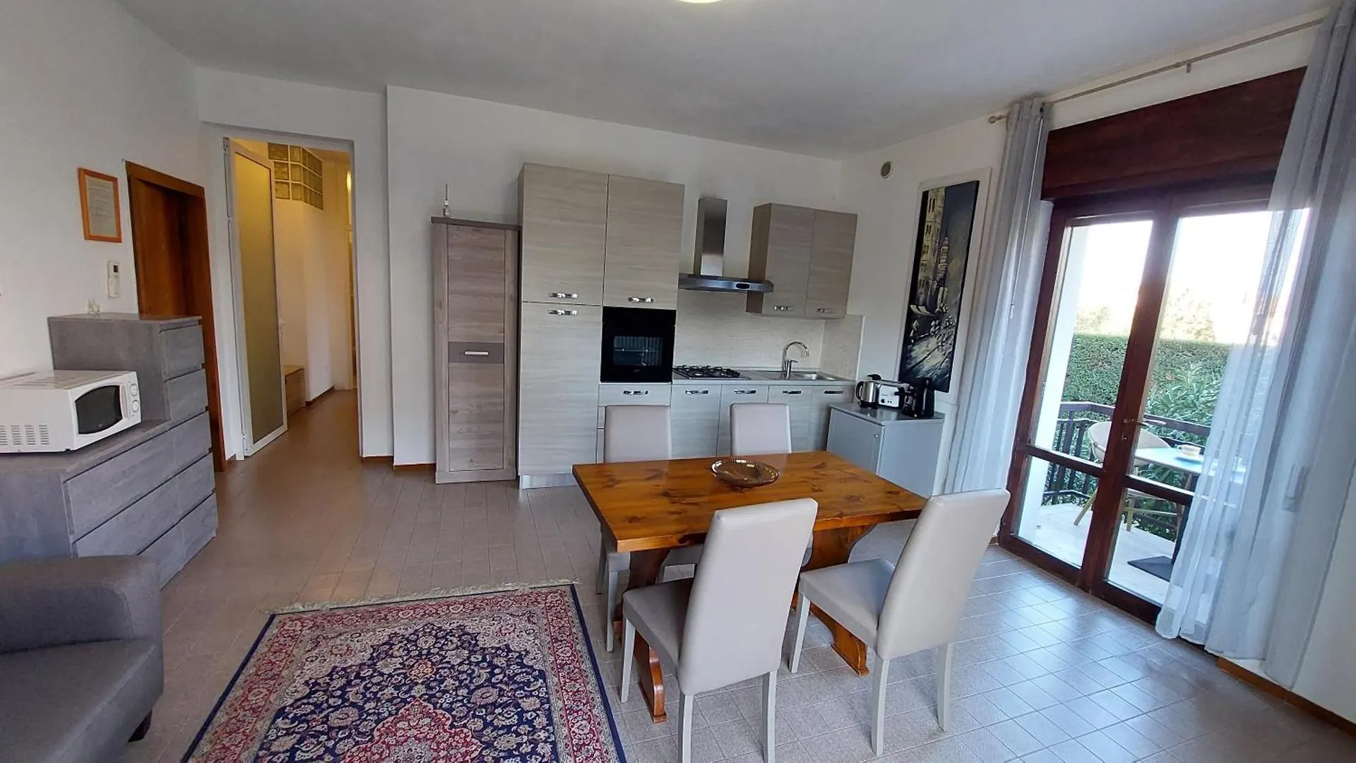 Primula Holiday Apartment - A 50 M Dal Lago Lazise 0*,